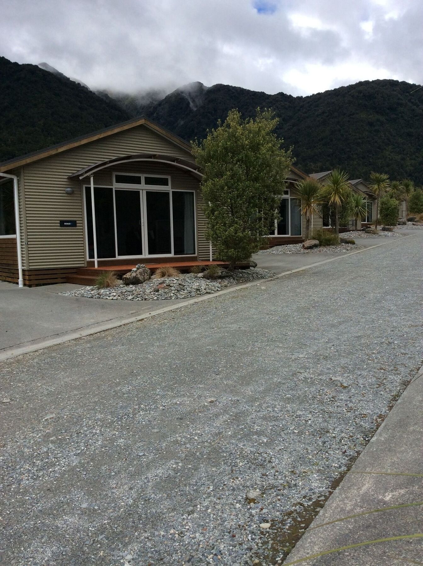 Franz Alpine Retreat Motel Exterior photo